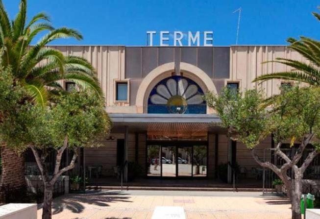Appartamento Centralissimo Zona Terme Маргерита ди Савоя Екстериор снимка